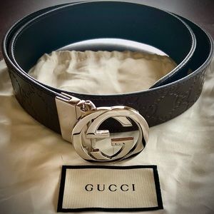 GUCCI Double G Logo-Embossed Leather Belt